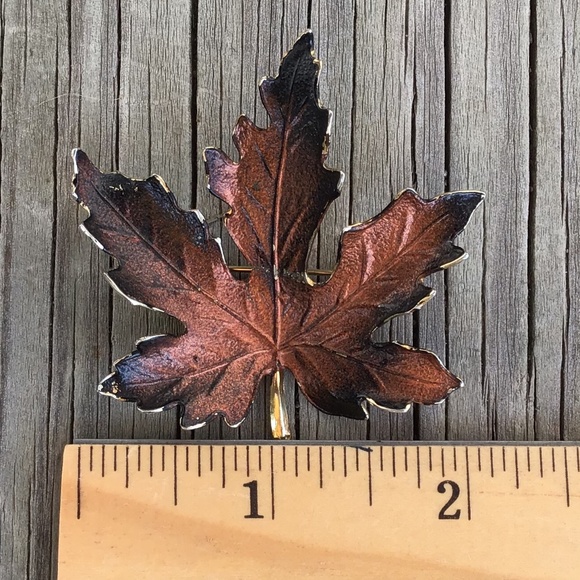 Autumn Maple Leaf Pin Vintage Brooch Fall Jewelry - Picture 5 of 13